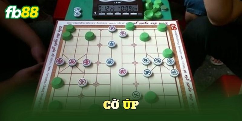 Cờ Úp
